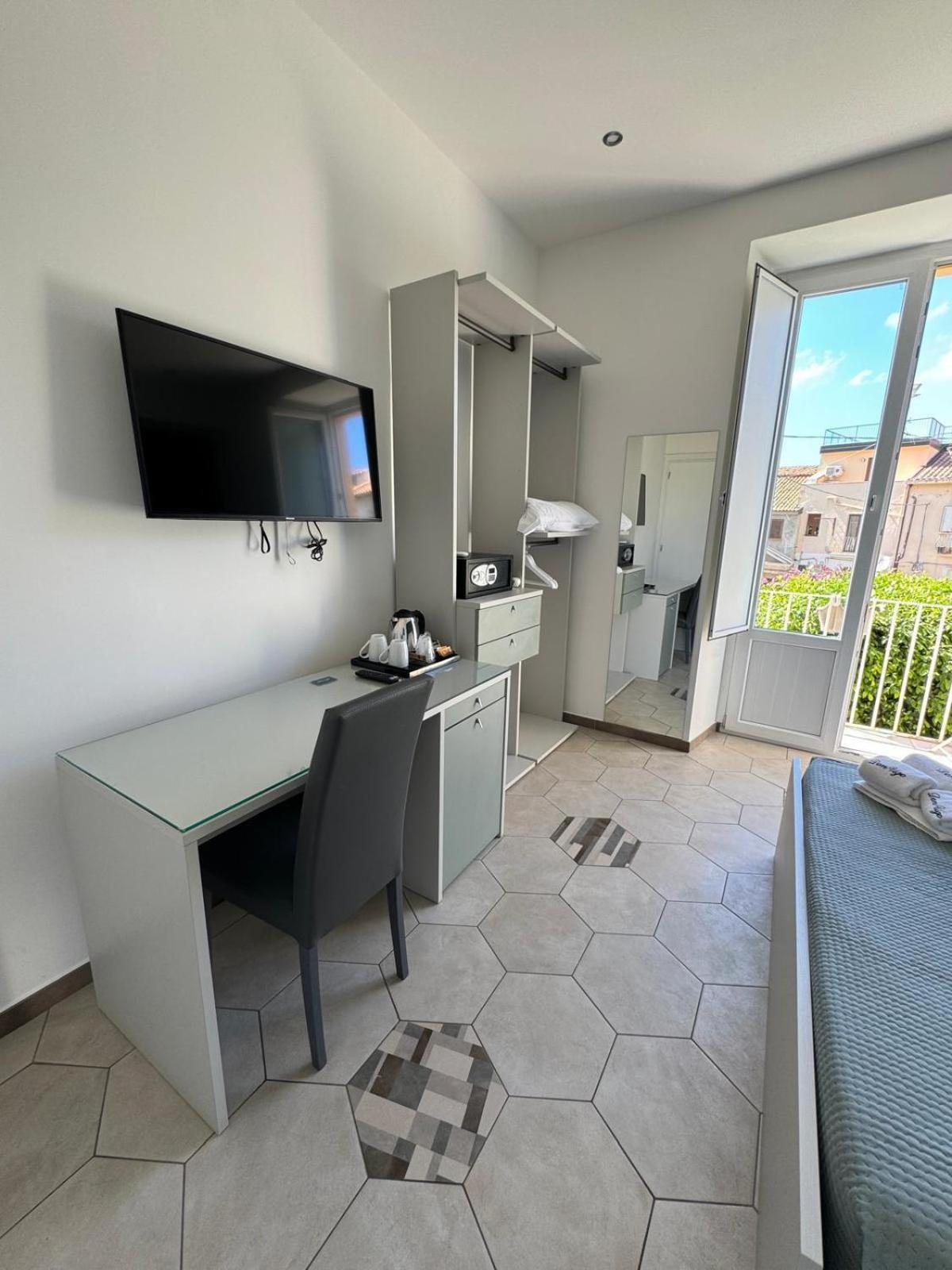 Don Ugo Luxury Rooms تروبيا المظهر الخارجي الصورة