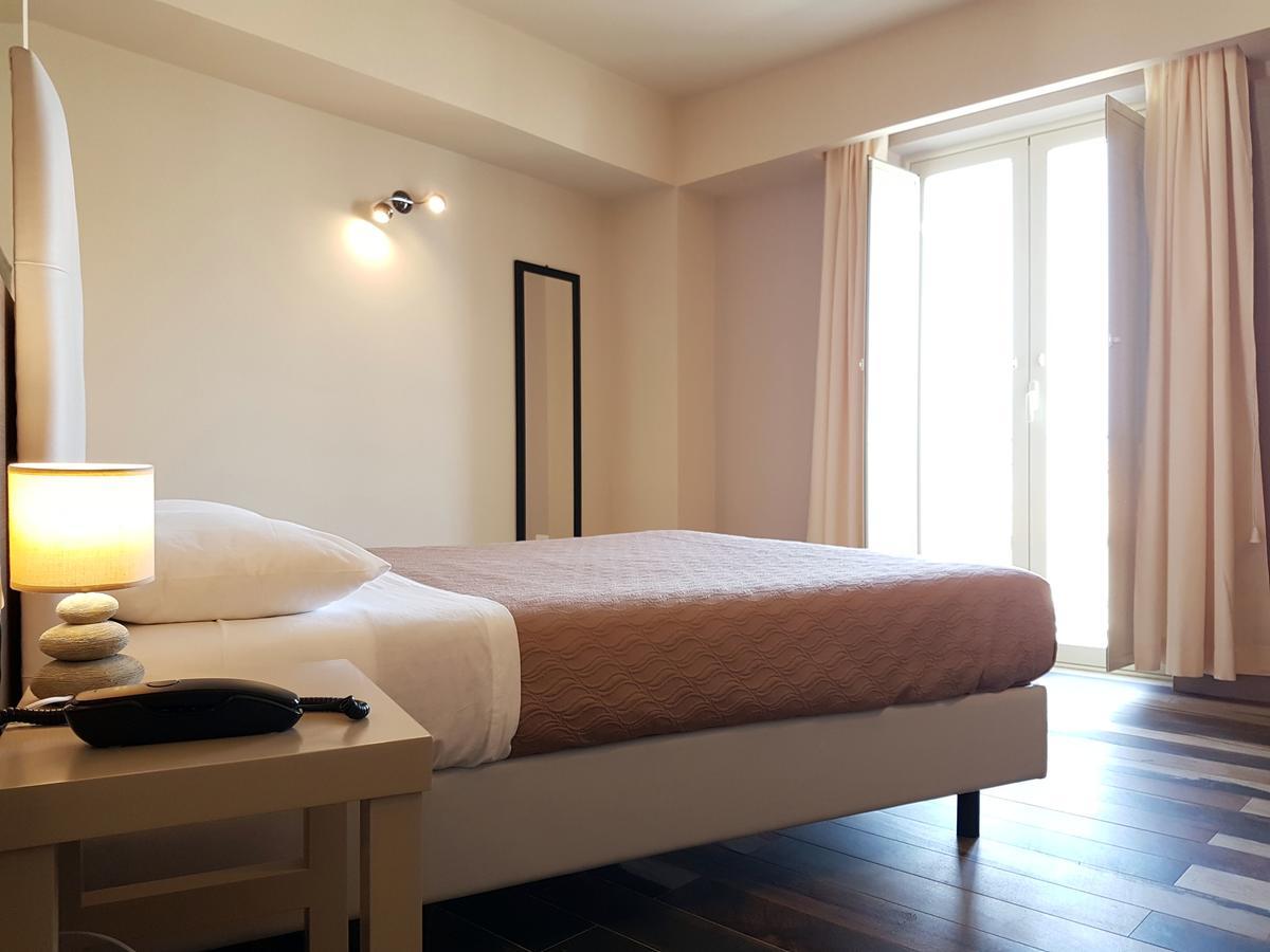 Don Ugo Luxury Rooms تروبيا المظهر الخارجي الصورة