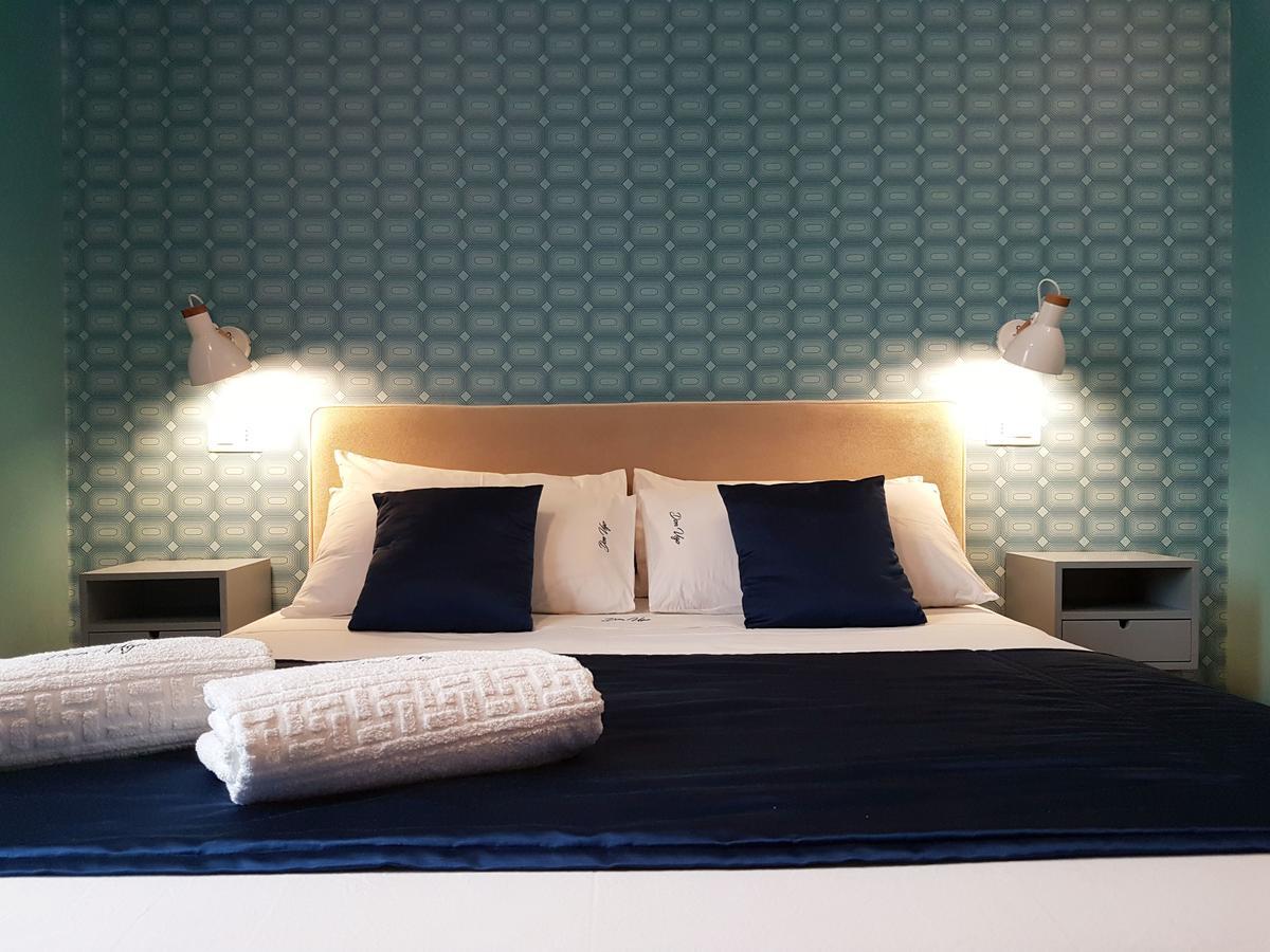 Don Ugo Luxury Rooms تروبيا الغرفة الصورة